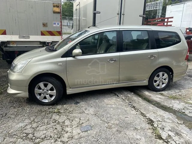 Nissan Grand Livina