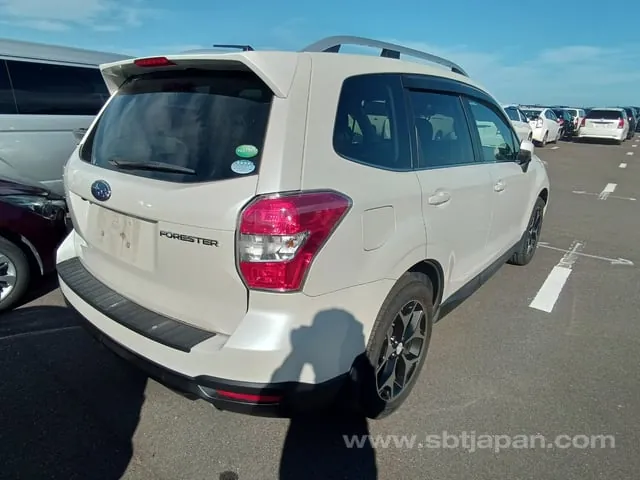 Subaru Forester 2014 photo 4