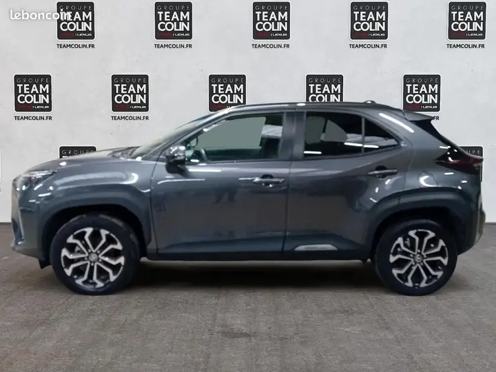 Toyota Yaris Cross 2025 photo 2