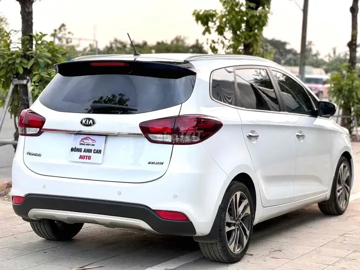 Kia Rondo 2021 photo 3
