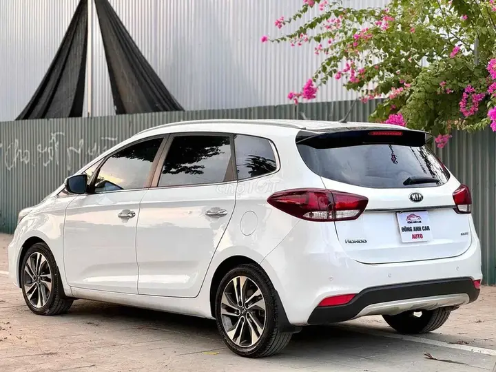 Kia Rondo 2021 photo 4