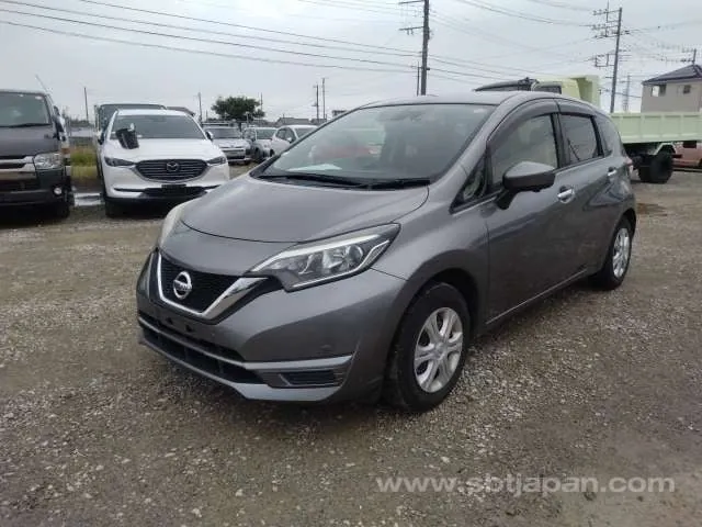 Nissan Note X 2017 photo 2