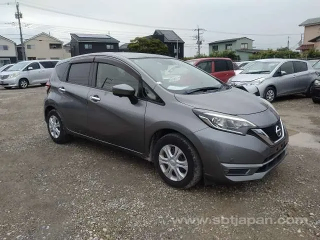 Nissan Note X