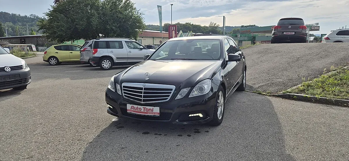 Mercedes-Benz E-Class 2009 photo 2