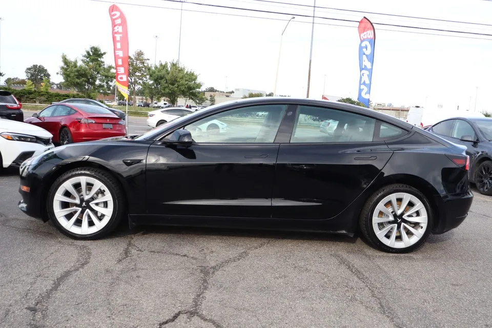 Tesla Model 3 2022 photo 4