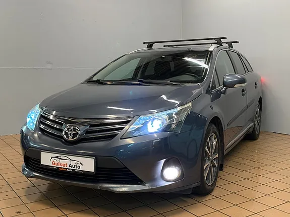 Toyota Avensis 2013 photo 5
