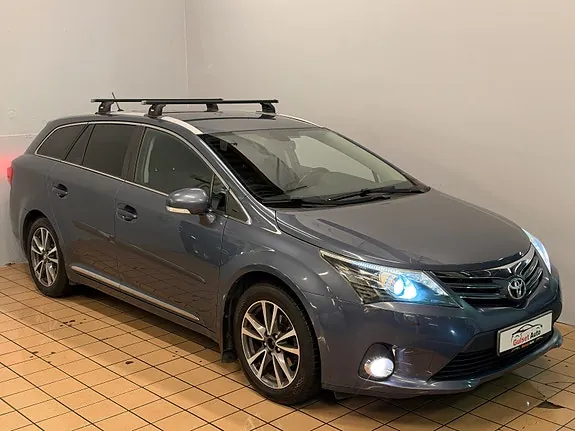Toyota Avensis 2013 photo 3