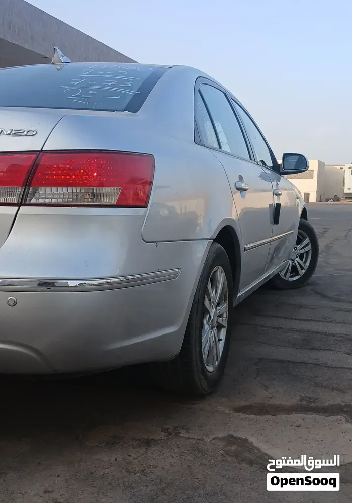 Hyundai Sonata 2009 photo 4