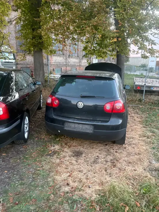 Volkswagen Golf 5 2004 photo 2