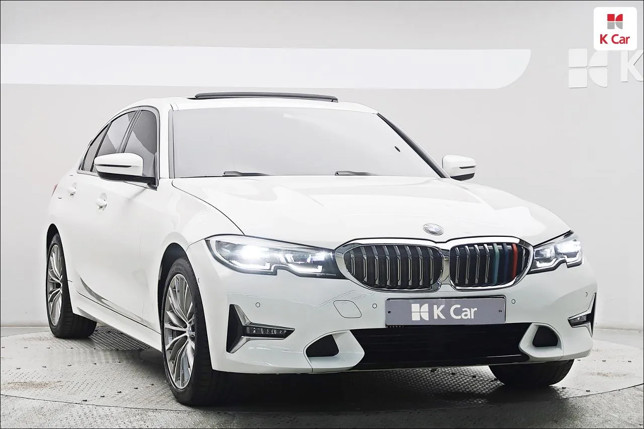 BMW 3 Series 2021 photo 3