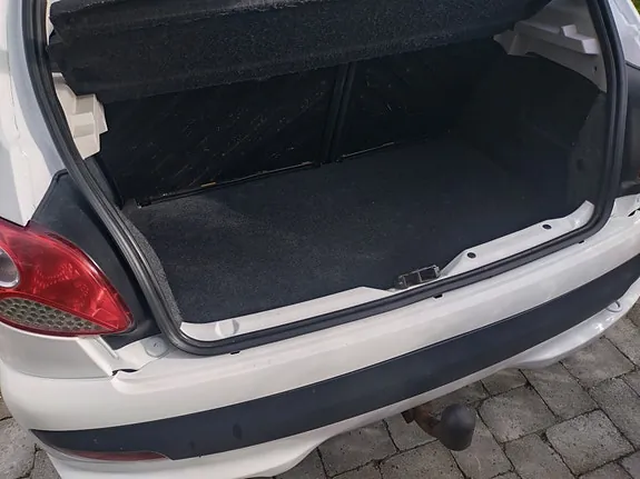 Peugeot 206 2012 photo 5