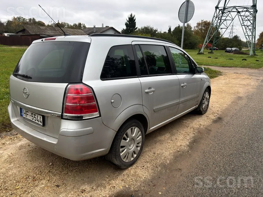Opel Zafira 2007 photo 4
