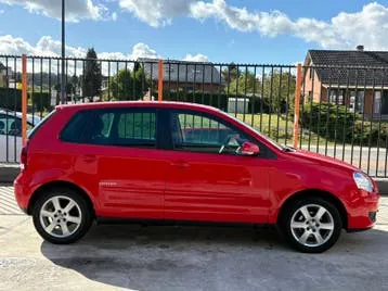 Volkswagen Polo 2009 photo 2