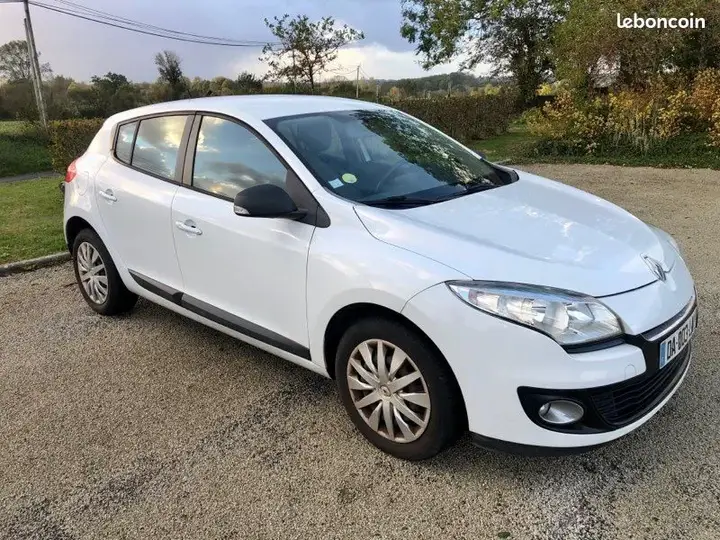 Renault Megane 2013 photo 3