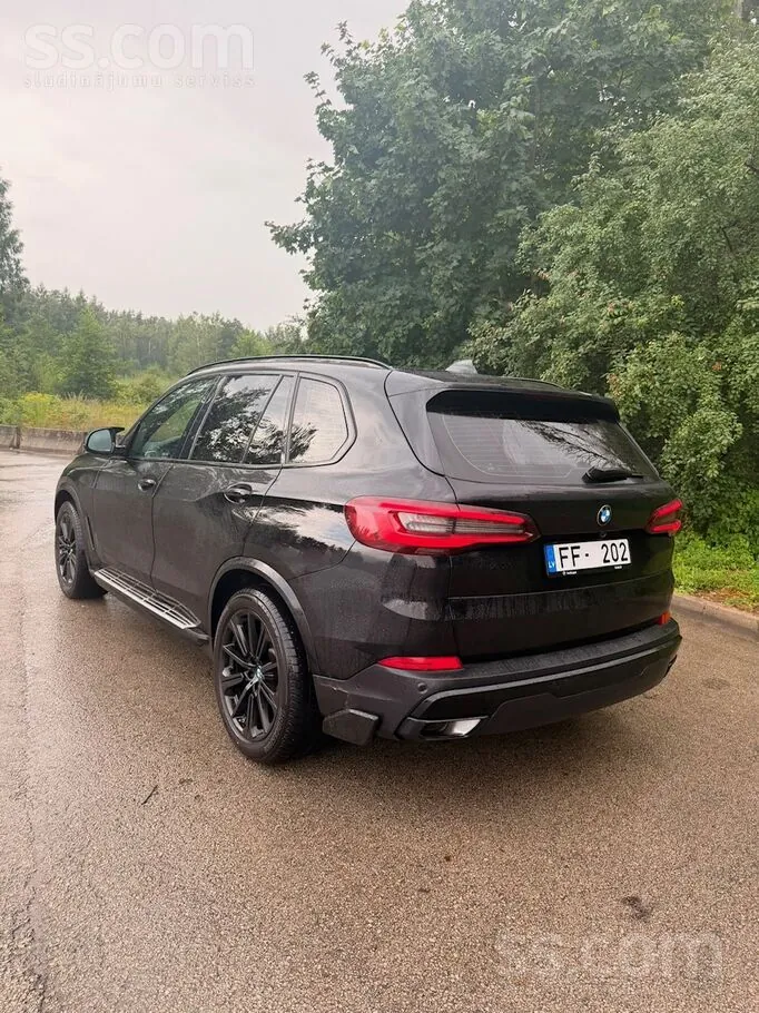 BMW X5 2021 photo 3