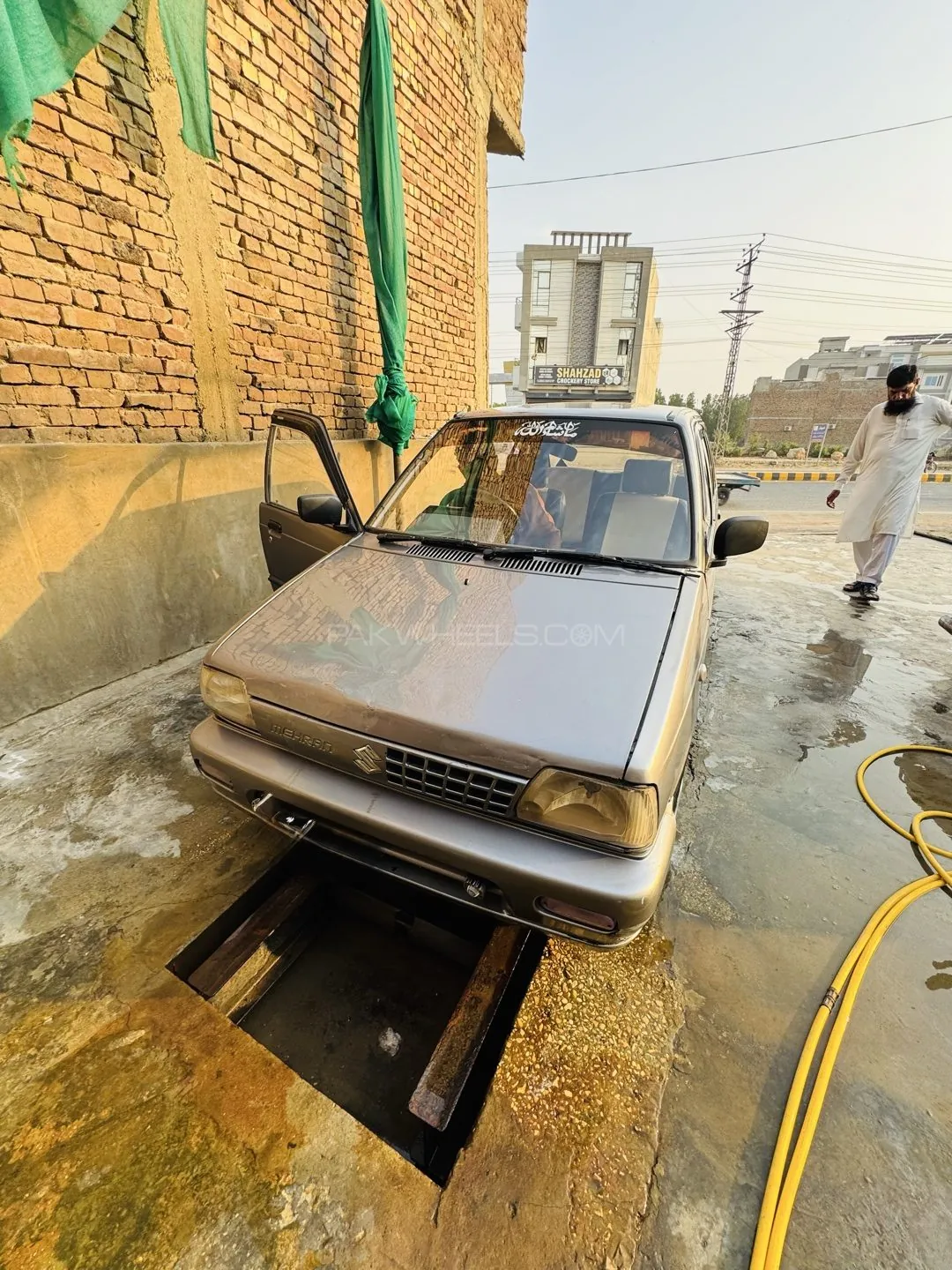 Suzuki Mehran