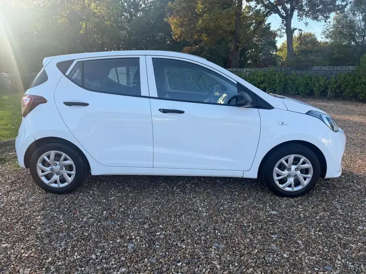 Hyundai I10 2018 photo 2