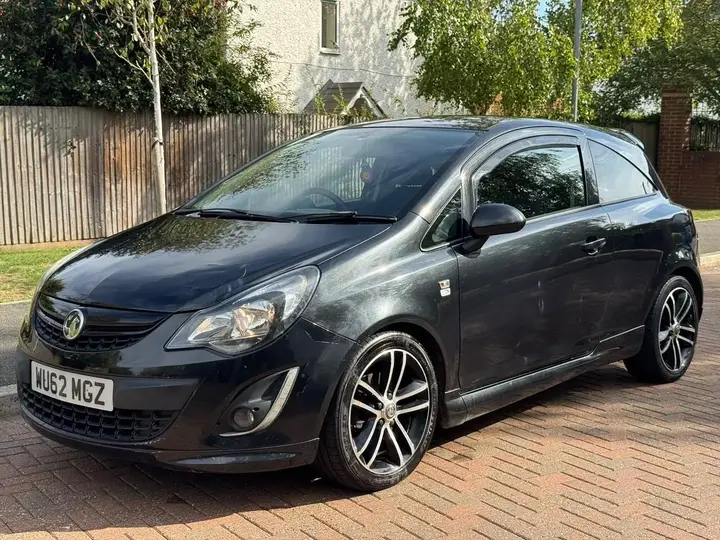 Vauxhall Corsa 2012 photo 3