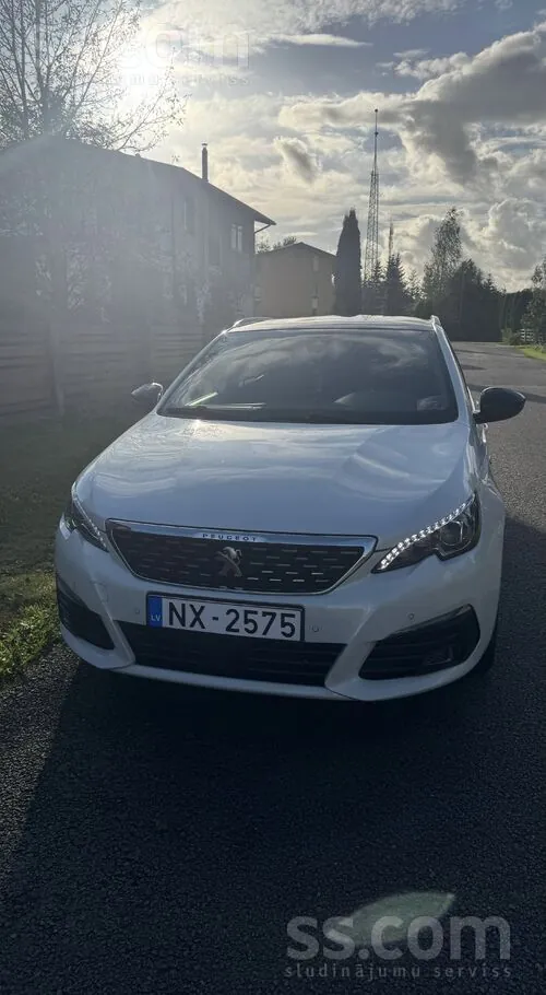 Peugeot 308 2019 photo 2