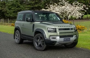 Land Rover Defender 2021 photo 5