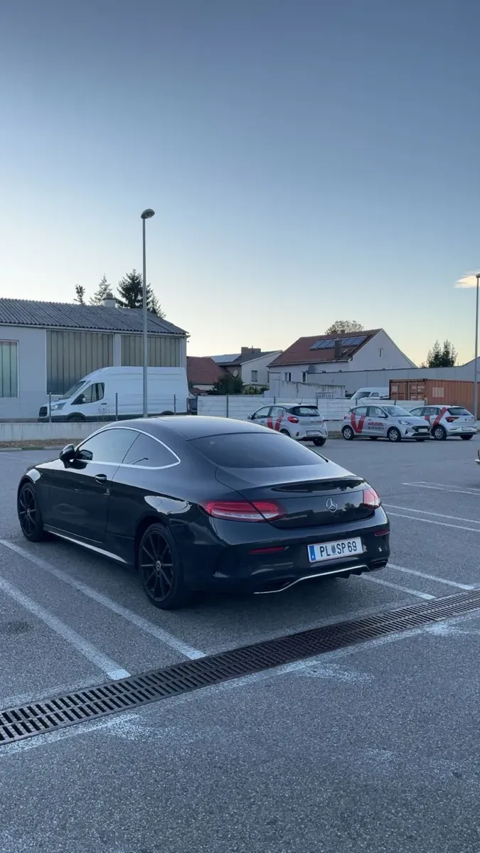 Mercedes-Benz C-Class 2020 photo 3