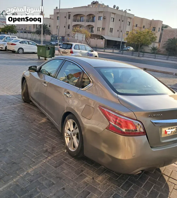 Nissan Altima 2013 photo 2