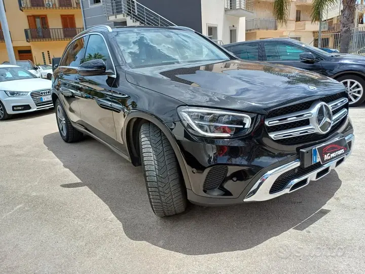 Mercedes-Benz Glc 300 D 4Matic 2020 photo 2