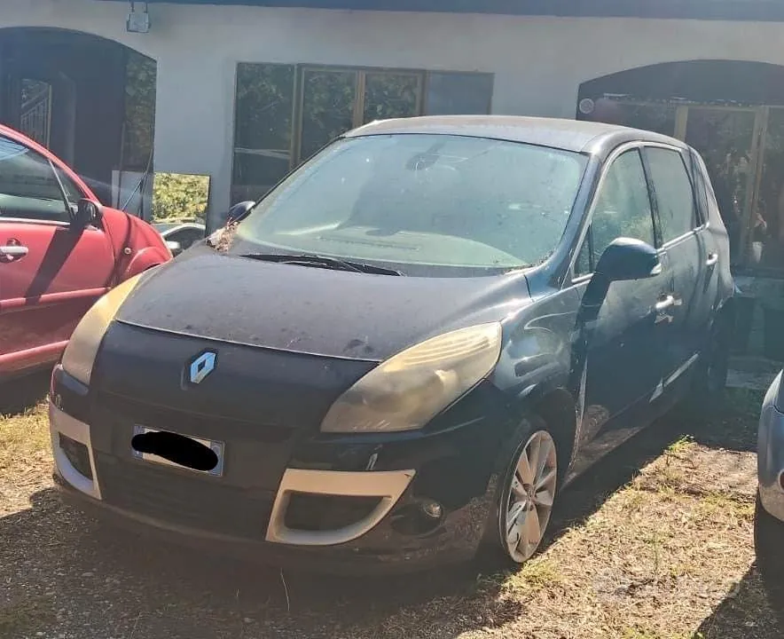 Renault Scenic 2013 photo 4