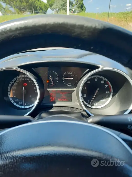 Alfa Romeo Giulietta 2014 photo 3