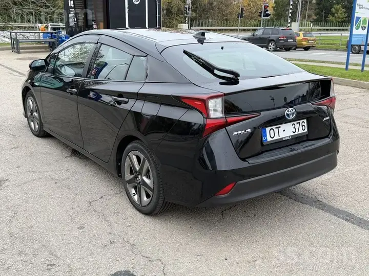 Toyota Prius 2019 photo 3