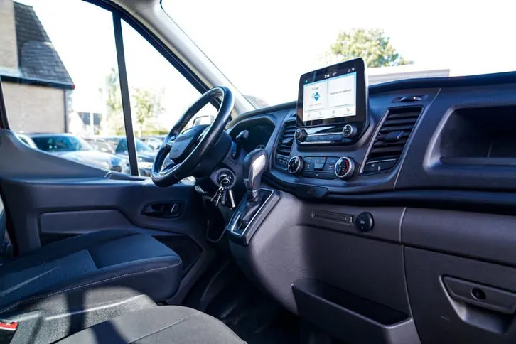 Ford Transit Custom 2022 photo 2