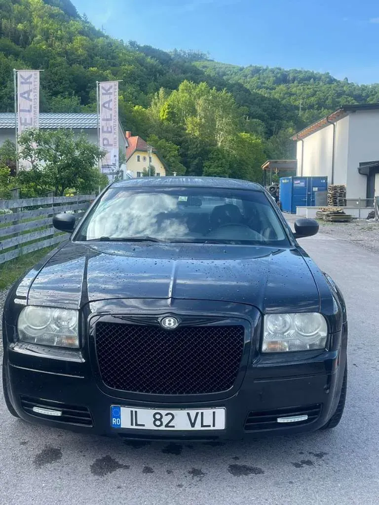 Chrysler 300 C 2007 photo 2