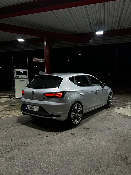 Seat Leon 2014 photo 4