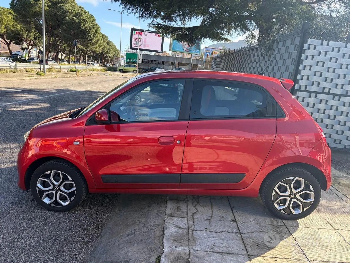 Renault Twingo 2018 photo 2