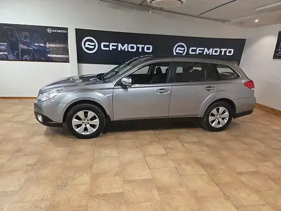 Subaru Outback 2010 photo 3