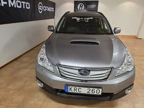 Subaru Outback 2010 photo 2