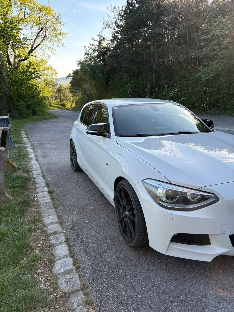 BMW 1 Series 2013 photo 2