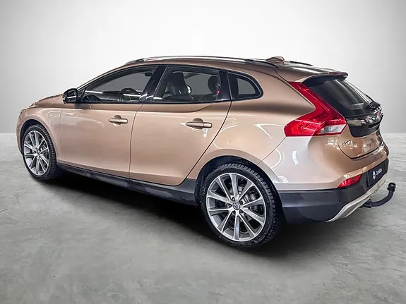 Volvo V40 Cross Country 2016 photo 3