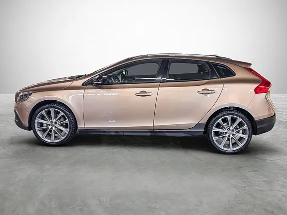 Volvo V40 Cross Country 2016 photo 2