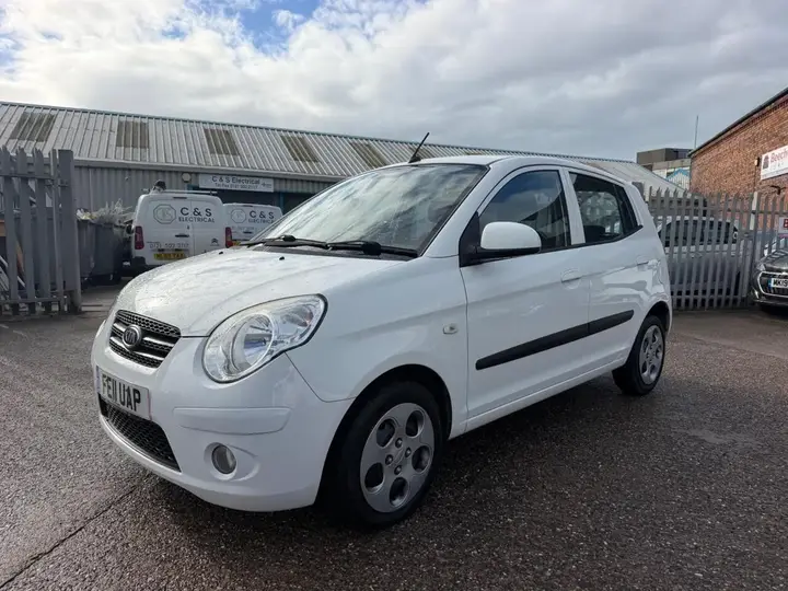 Kia Picanto 2011 photo 2