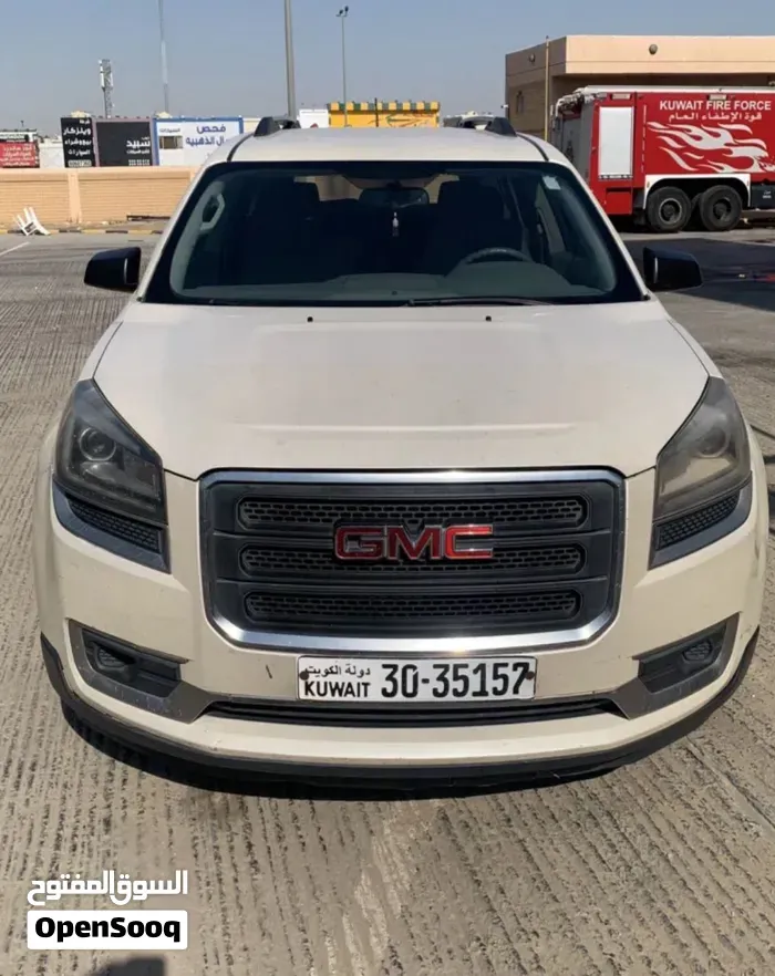 GMC Acadia 2011 photo 5