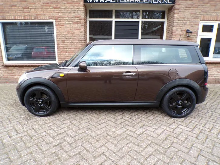 Mini Cooper 2010 photo 2