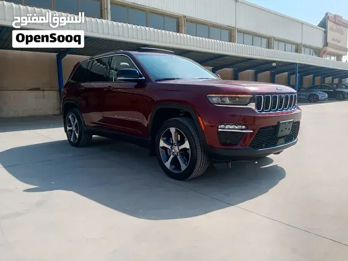Jeep Grand Cherokee 2023 photo 2