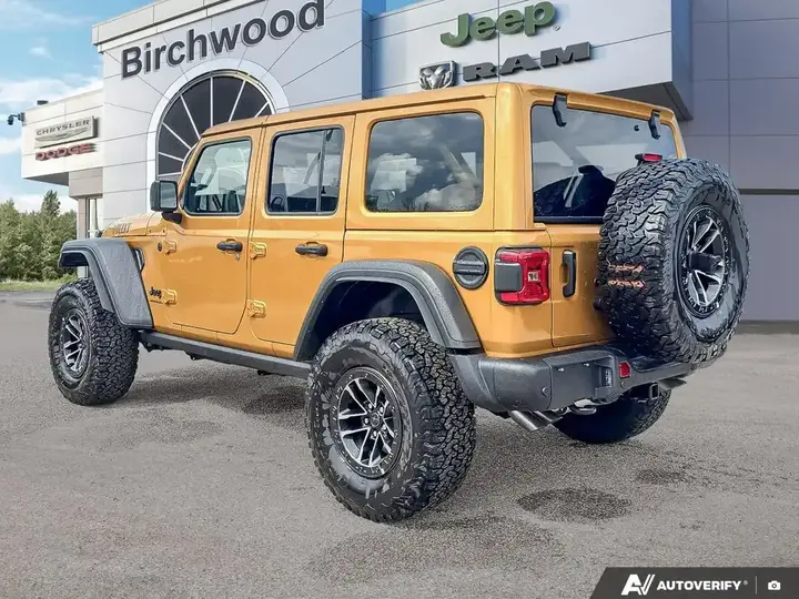 Jeep Wrangler 2026 photo 5