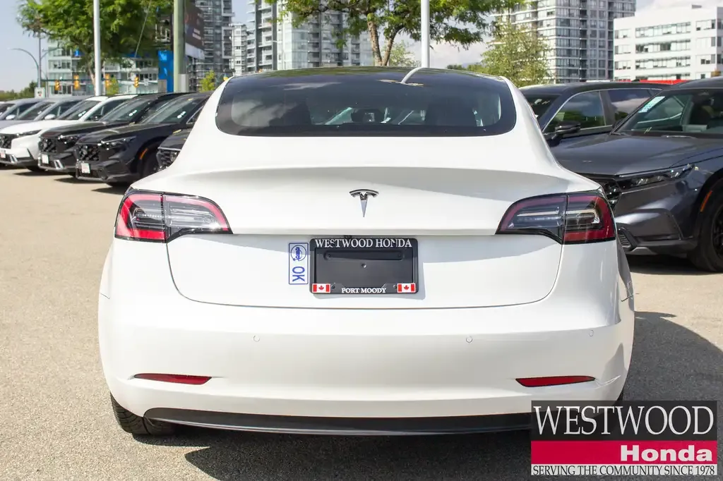 Tesla Model 3 2021 photo 4