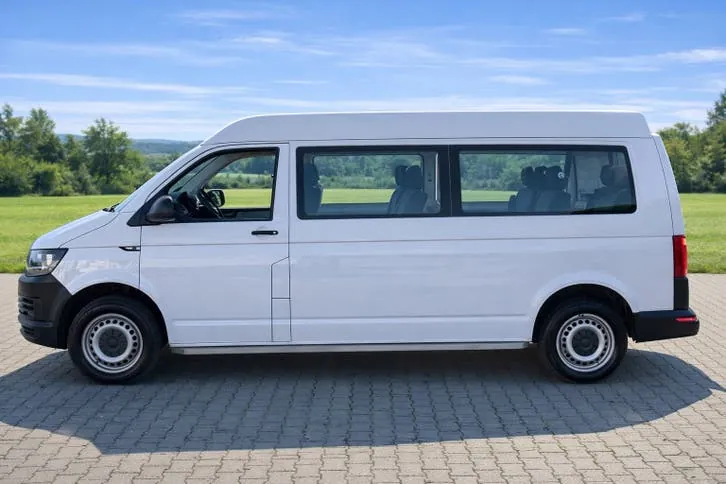 Volkswagen Transporter 2017 photo 2