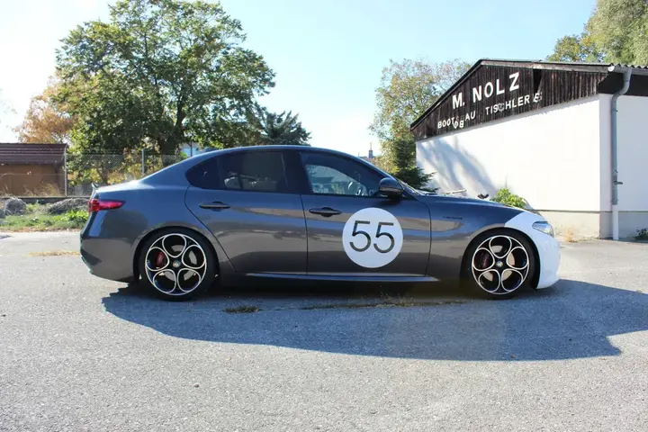 Alfa Romeo Giulia 2020 photo 3
