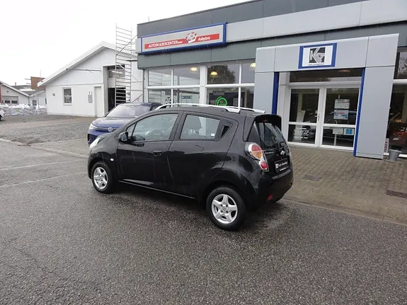 Chevrolet Spark 2012 photo 2