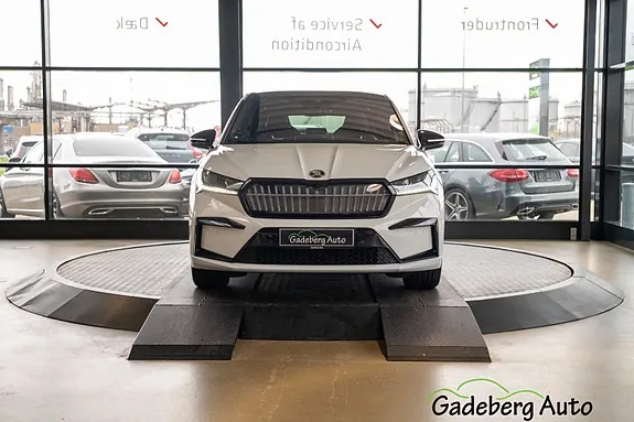 Skoda Enyaq 2023 photo 3