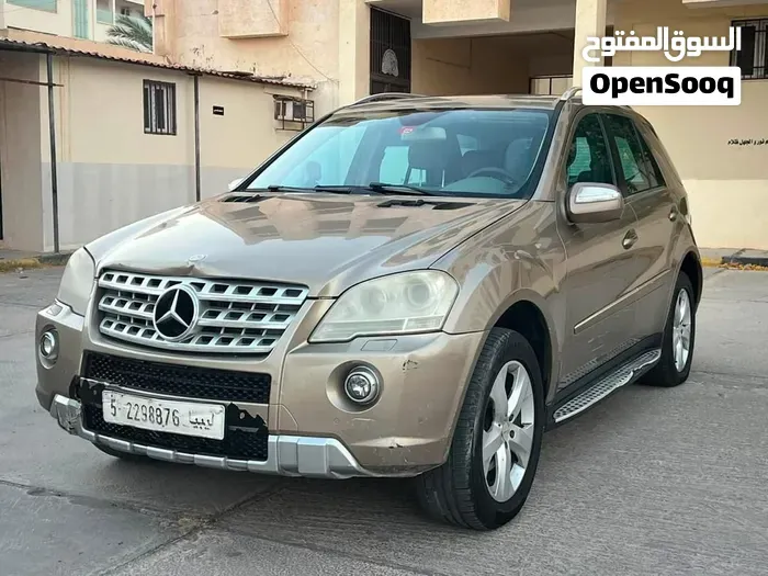 Mercedes-Benz M-Class 2011 photo 2